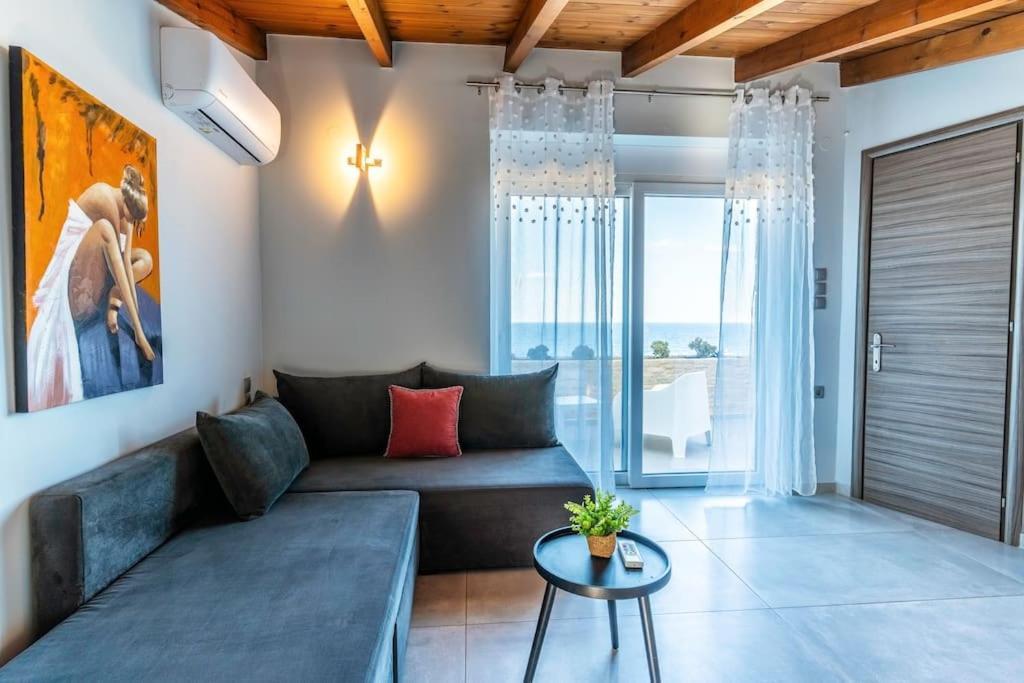 Zefyros Suite , Seafront Retreat ! Pánormos Eksteriør billede