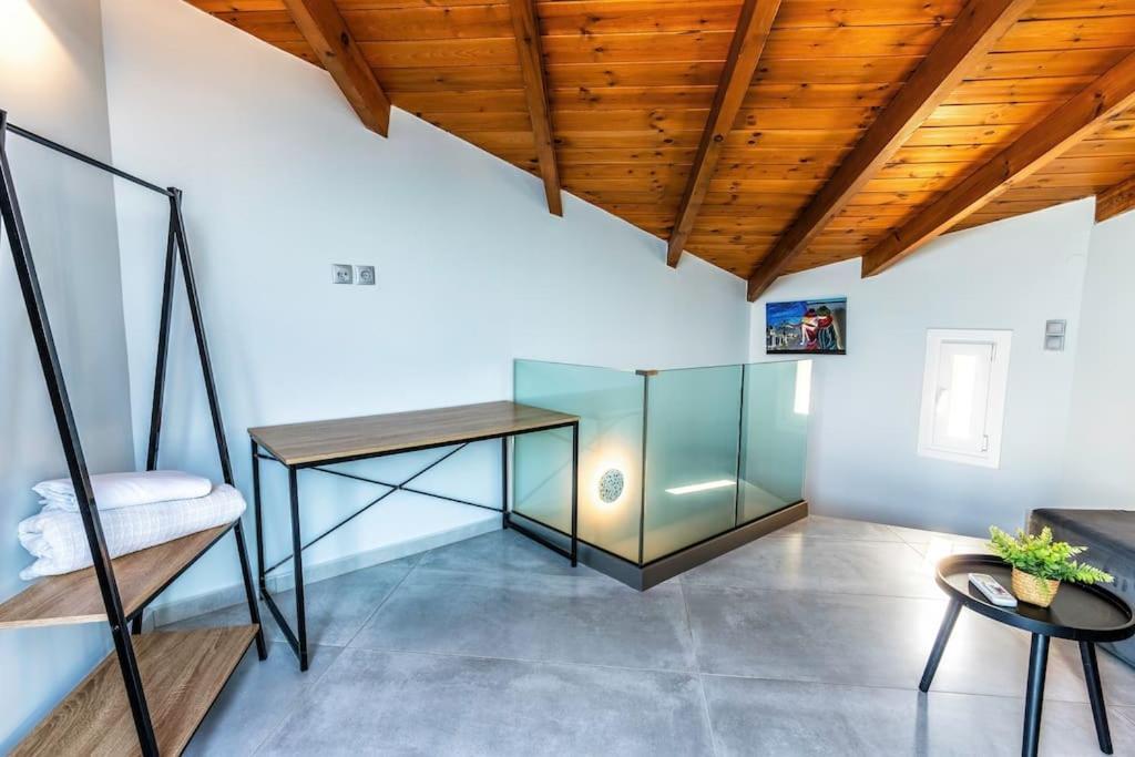 Zefyros Suite , Seafront Retreat ! Pánormos Eksteriør billede