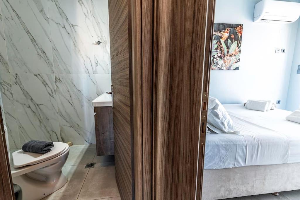 Zefyros Suite , Seafront Retreat ! Pánormos Eksteriør billede